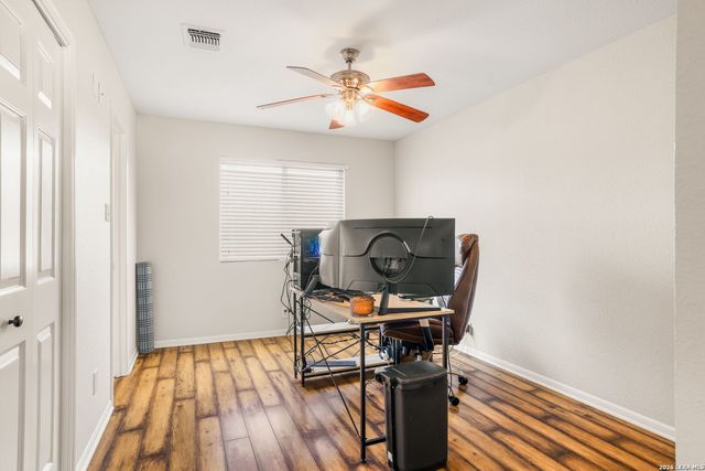 14235 Red Maple Wood, San Antonio, TX 78249