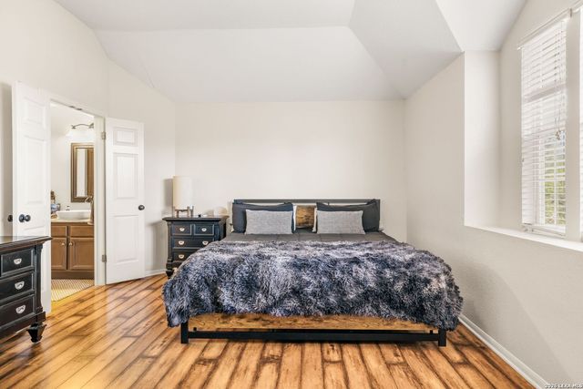 14235 Red Maple Wood, San Antonio, TX 78249