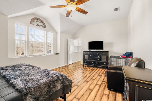 14235 Red Maple Wood, San Antonio, TX 78249