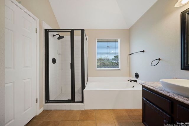 14235 Red Maple Wood, San Antonio, TX 78249