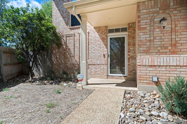 14235 Red Maple Wood, San Antonio, TX 78249