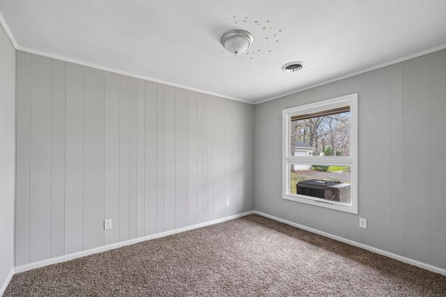 304 Marbeth Ln, Tullahoma, TN 37388
