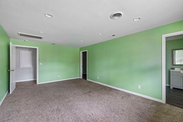 304 Marbeth Ln, Tullahoma, TN 37388