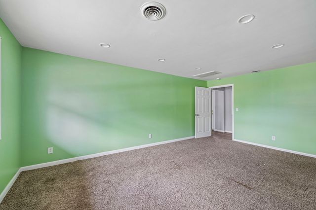 304 Marbeth Ln, Tullahoma, TN 37388