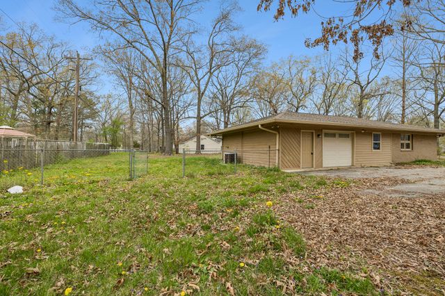 304 Marbeth Ln, Tullahoma, TN 37388