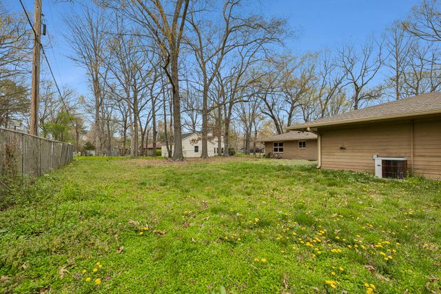304 Marbeth Ln, Tullahoma, TN 37388