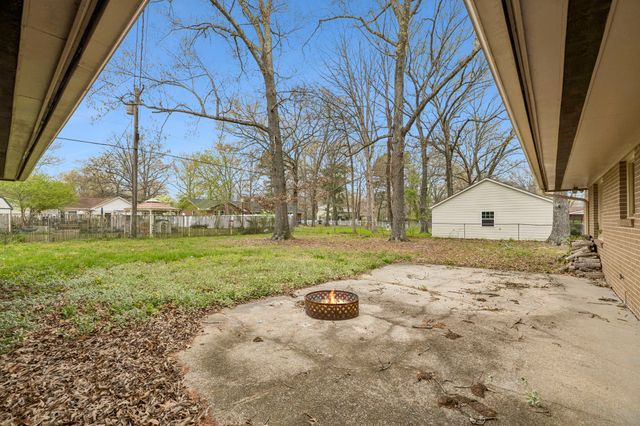 304 Marbeth Ln, Tullahoma, TN 37388
