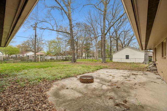 304 Marbeth Ln, Tullahoma, TN 37388