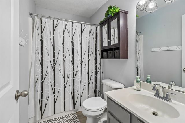 3204 Maple Drive SW, Bondurant, IA 50035