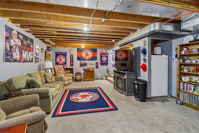 3204 Maple Drive SW, Bondurant, IA 50035