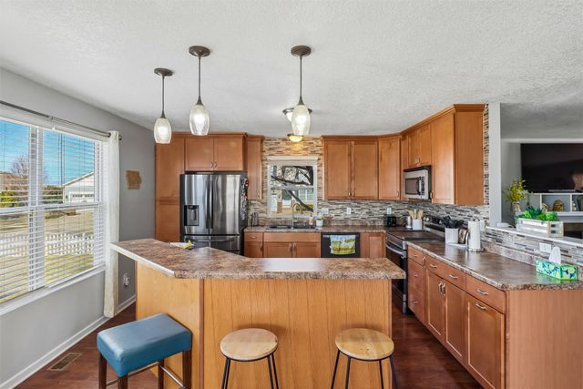 3204 Maple Drive SW, Bondurant, IA 50035