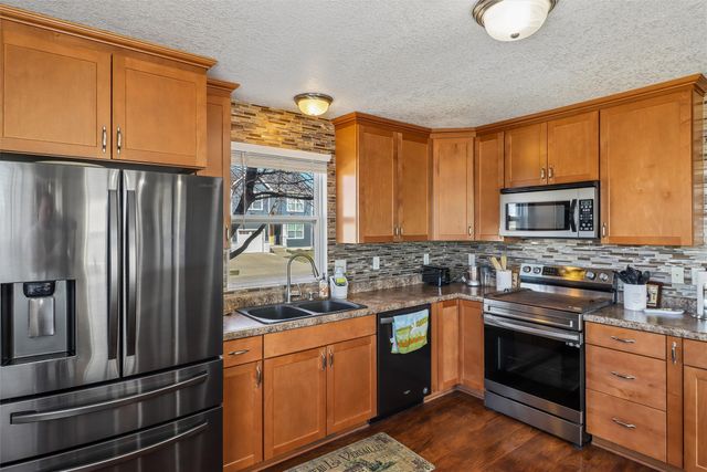 3204 Maple Drive SW, Bondurant, IA 50035