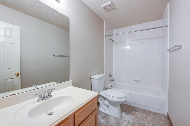 21611 Country Club Green Way, Tomball, TX 77375