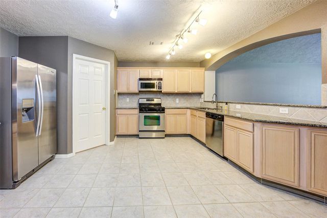 21611 Country Club Green Way, Tomball, TX 77375