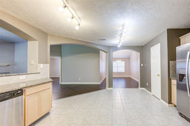 21611 Country Club Green Way, Tomball, TX 77375