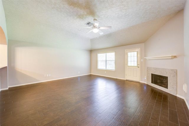 21611 Country Club Green Way, Tomball, TX 77375