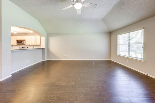 21611 Country Club Green Way, Tomball, TX 77375