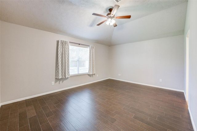 21611 Country Club Green Way, Tomball, TX 77375