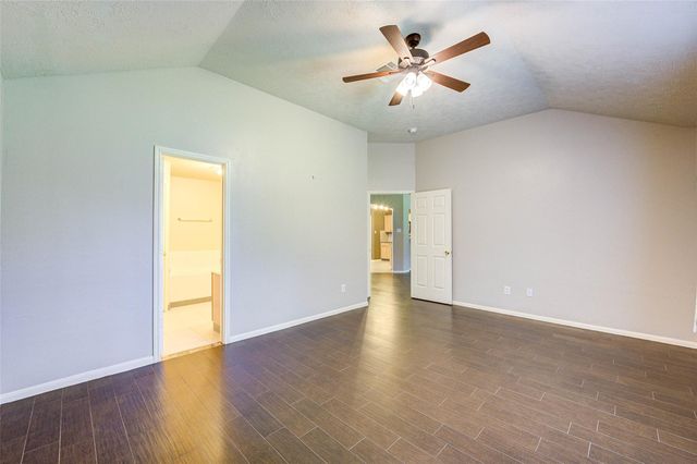 21611 Country Club Green Way, Tomball, TX 77375