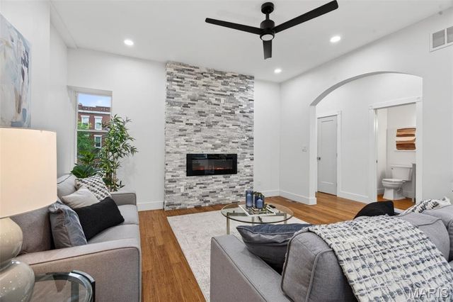 3659 Connecticut Street, St Louis, MO 63116