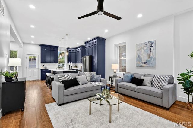 3659 Connecticut Street, St Louis, MO 63116