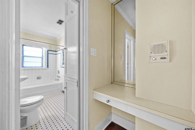 145 Rowland Place, Tyler, TX 75701