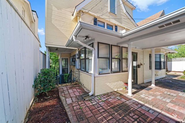 145 Rowland Place, Tyler, TX 75701