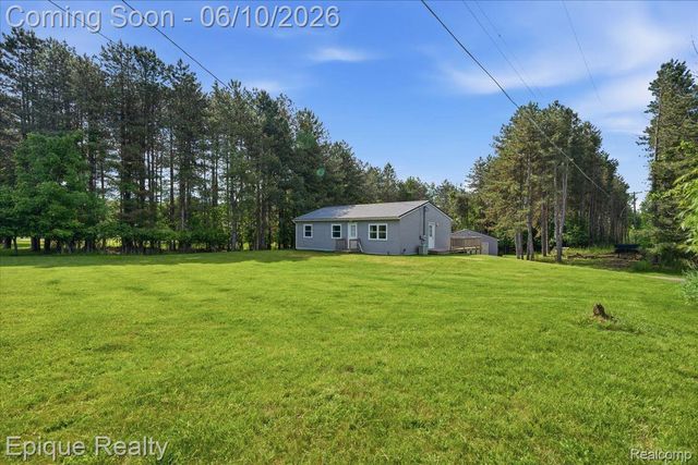 12272 E Mount Morris Road, Richfield Township, MI 48423
