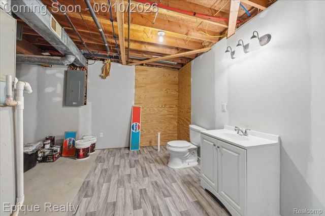12272 E Mount Morris Road, Richfield Township, MI 48423
