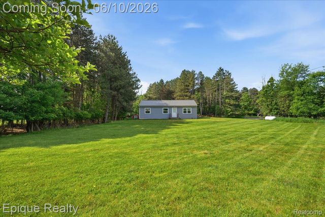 12272 E Mount Morris Road, Richfield Township, MI 48423