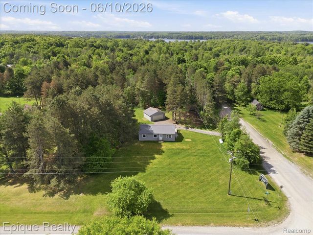 12272 E Mount Morris Road, Richfield Township, MI 48423