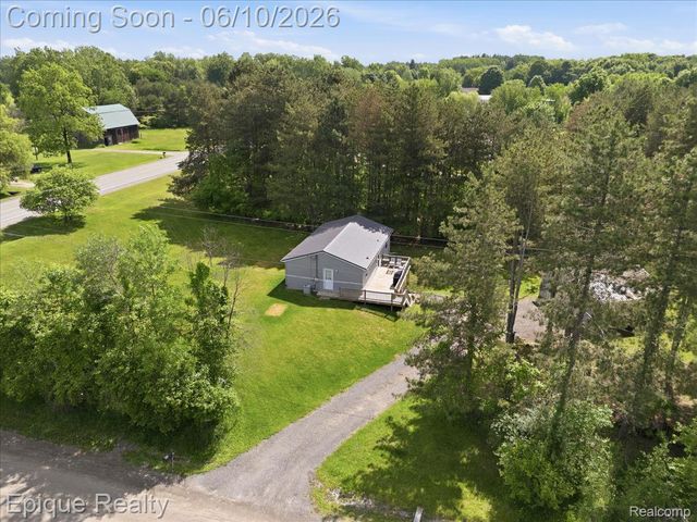 12272 E Mount Morris Road, Richfield Township, MI 48423