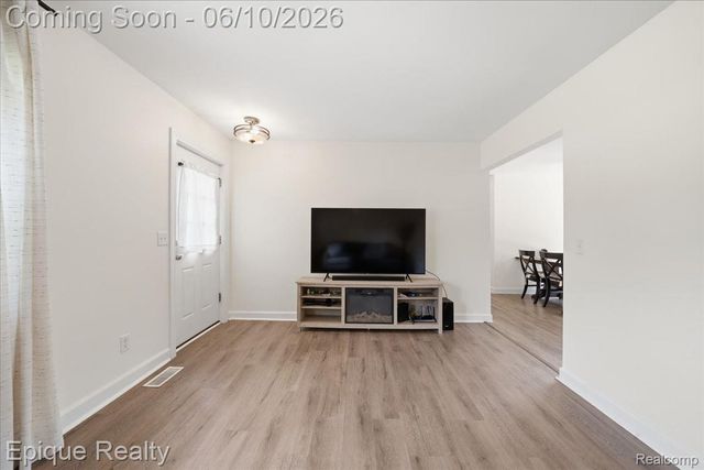 12272 E Mount Morris Road, Richfield Township, MI 48423
