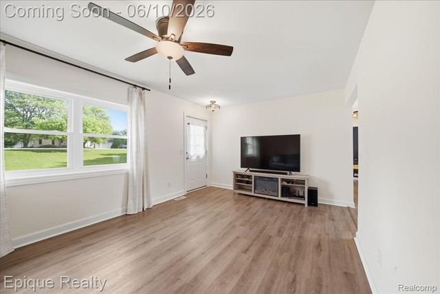 12272 E Mount Morris Road, Richfield Township, MI 48423