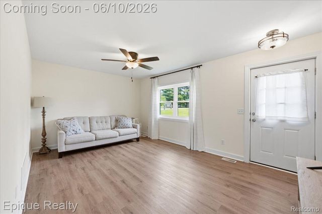 12272 E Mount Morris Road, Richfield Township, MI 48423