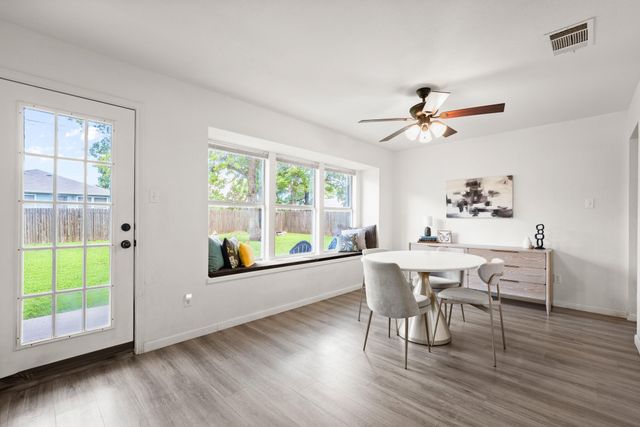 1812 Sylvia LN, Round Rock, TX 78681
