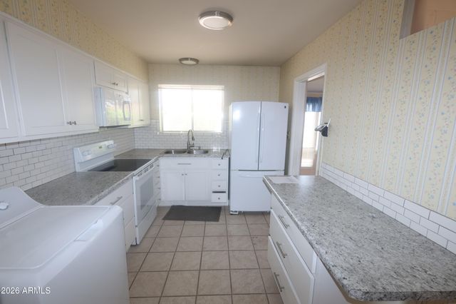 10559 W SUN CITY Boulevard, Sun City, AZ 85351