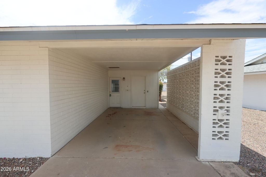 10559 W SUN CITY Boulevard, Sun City, AZ 85351 — photo 2