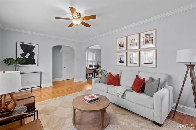7055 Dartmouth Avenue, University City, MO 63130
