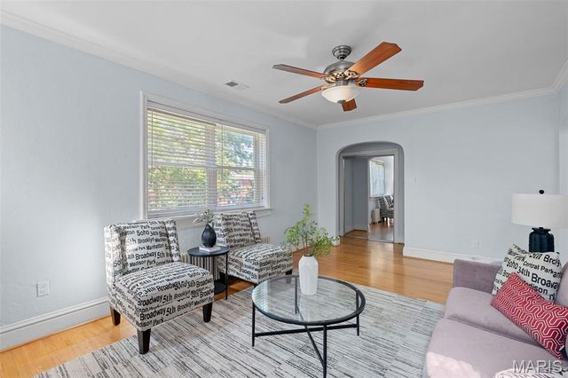 7055 Dartmouth Avenue, University City, MO 63130