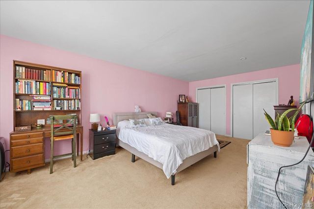 3 Magnolia Lane, Warwick, NY 10990