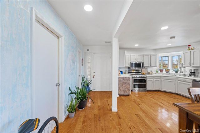 3 Magnolia Lane, Warwick, NY 10990