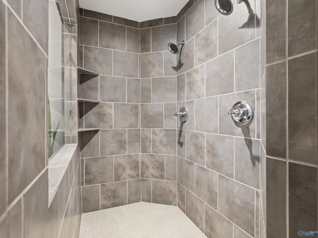 6453 Lincoln Park Place, Huntsville, AL 35806
