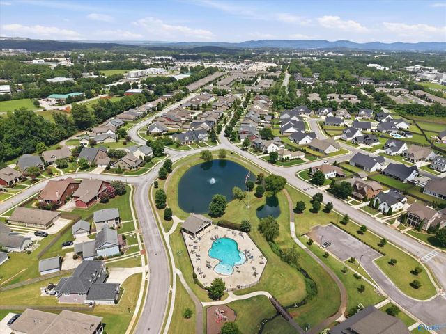 6453 Lincoln Park Place, Huntsville, AL 35806
