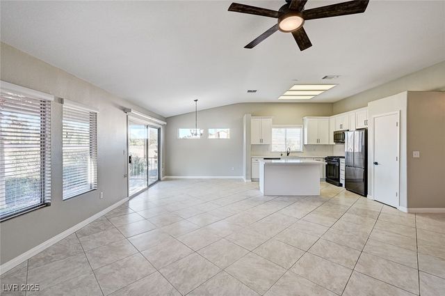 2052 Poppywood Avenue, Henderson, NV 89012