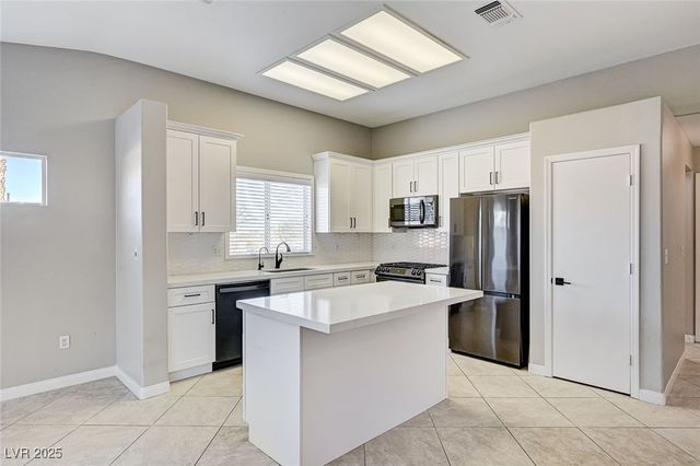 2052 Poppywood Avenue, Henderson, NV 89012