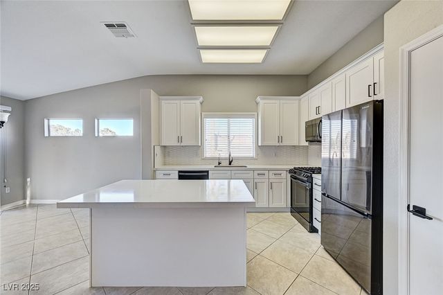 2052 Poppywood Avenue, Henderson, NV 89012