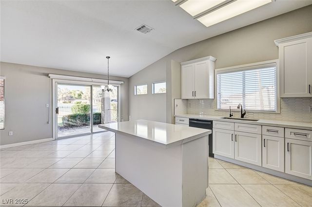 2052 Poppywood Avenue, Henderson, NV 89012