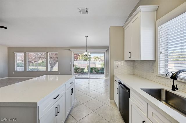 2052 Poppywood Avenue, Henderson, NV 89012