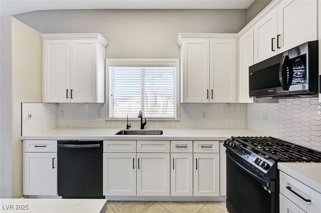 2052 Poppywood Avenue, Henderson, NV 89012